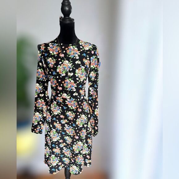 Boden Crew Neck Fit and Flare Dress in Black Floral Size 8 - Picture 2 of 13